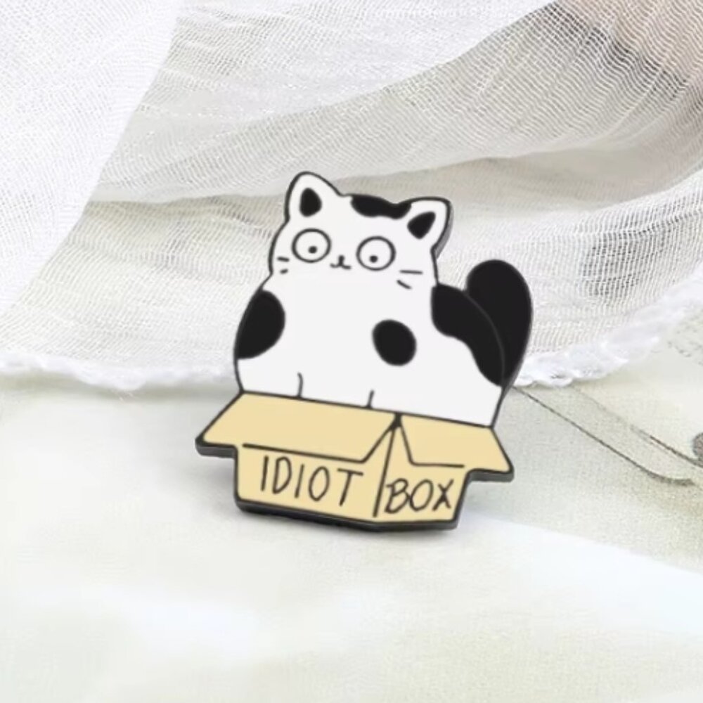 Cat - Idiot Box - Enamal Pin